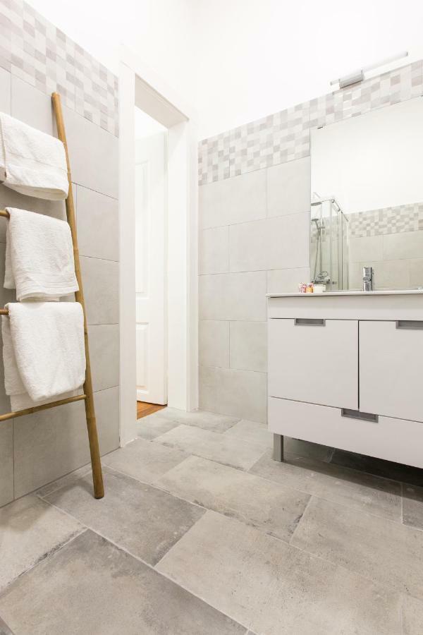 Lisbon Secret & Charming Baixa 4 Bedroom Apartment المظهر الخارجي الصورة